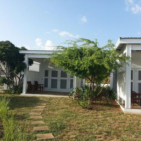 77 West Boutique Hotel Treasure Beach Exterior foto