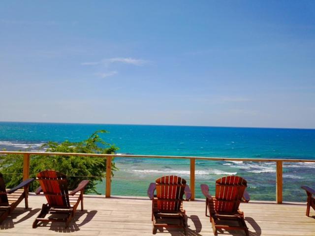 77 West Boutique Hotel Treasure Beach Exterior foto